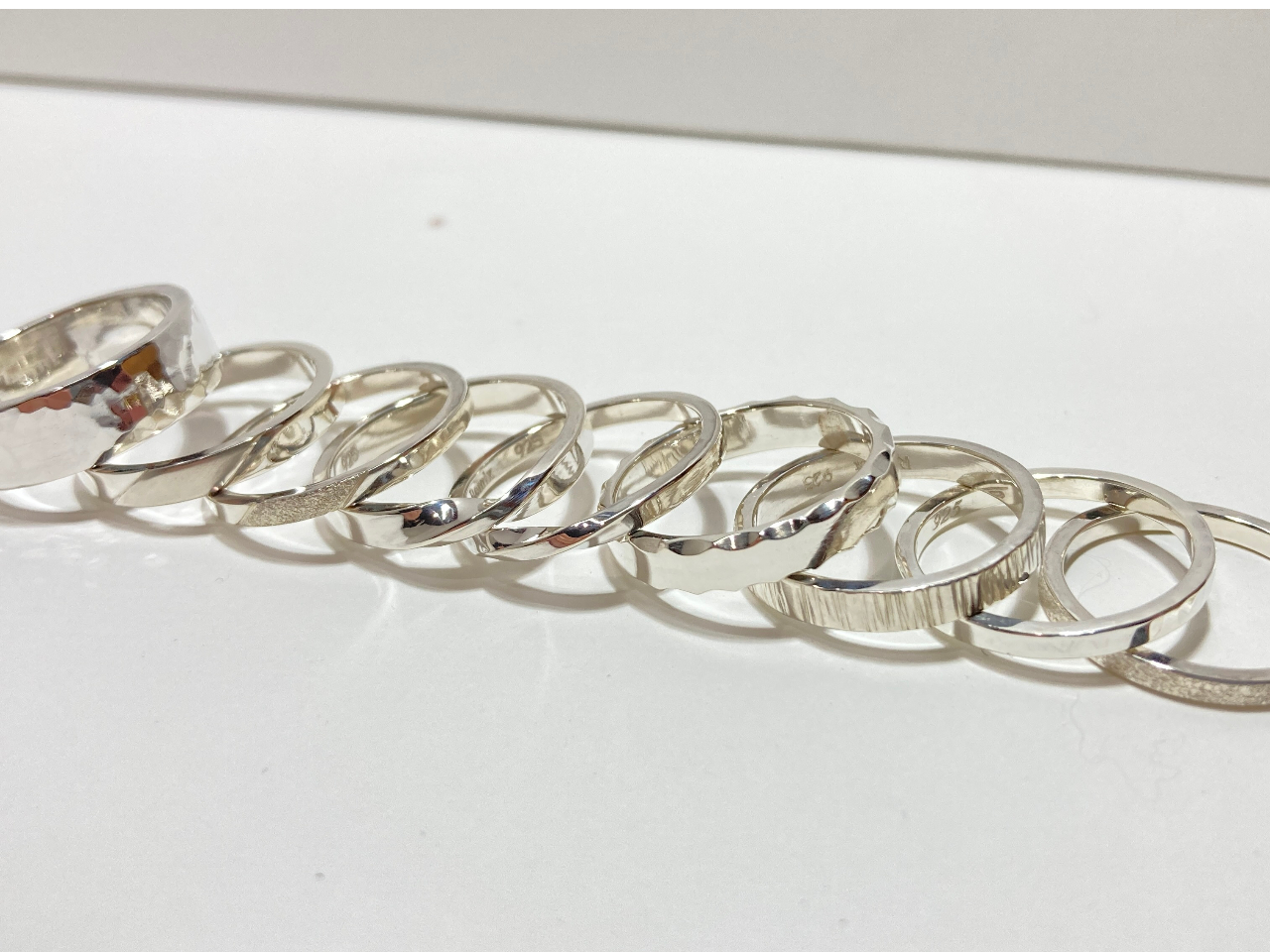 wւ̃TvłBRemixIWi񑝂Ă܂