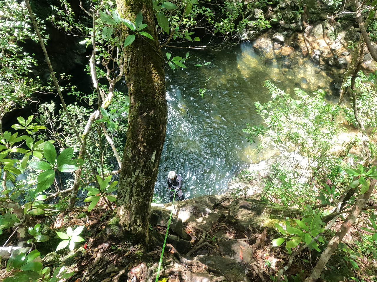 懸垂下降です!!