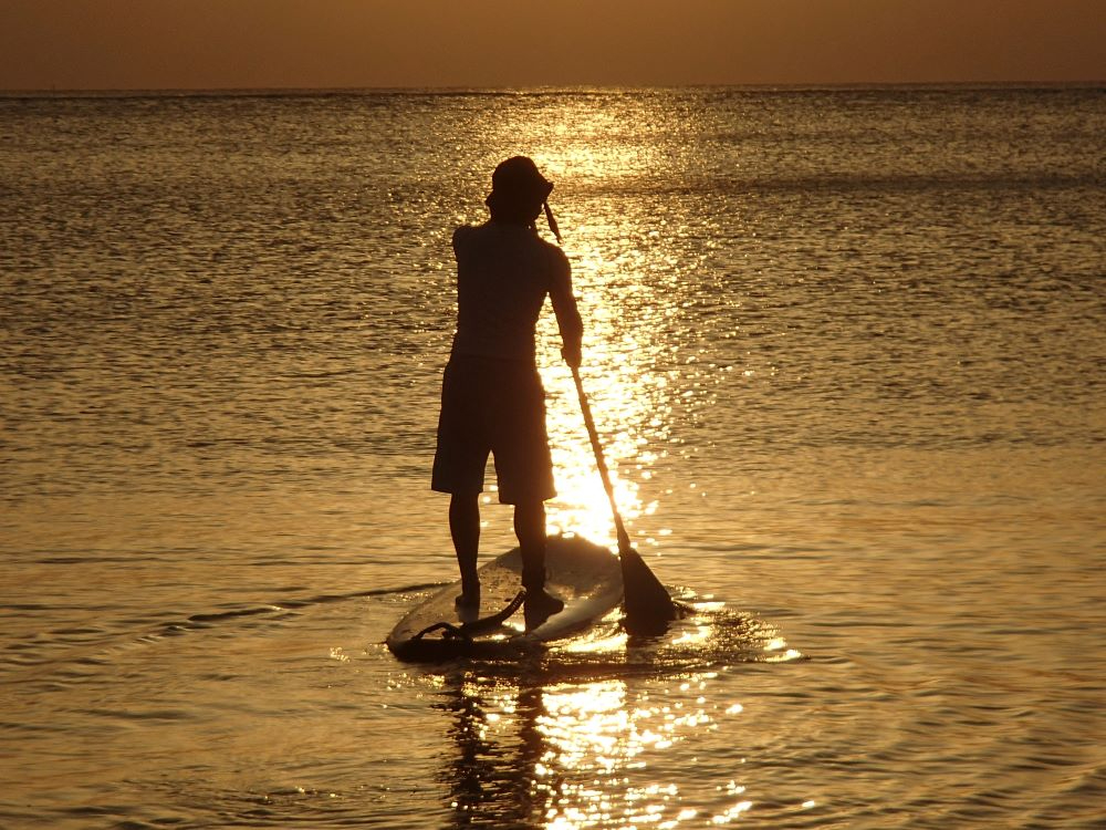 �傫�ȊC�ɗ����鉫��̗[�z��Ƃ��߂ł��B