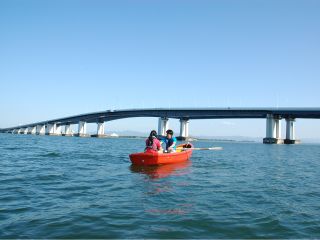 カップル向け 10時 15時ならいつでもご来場ok 手漕ぎボートで琵琶湖デート 昭和レトロを楽しむ マリーナクラブ リブレ じゃらん遊び体験