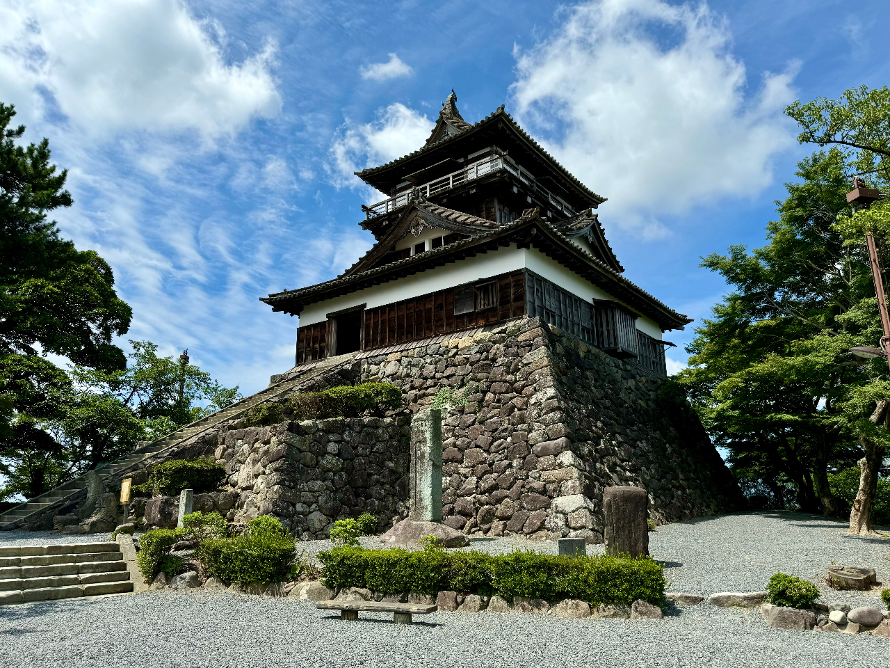 【戦国武士なりきり】甲冑を着て丸岡城下を散策♪貸切の丸岡城から景色を楽しめる!