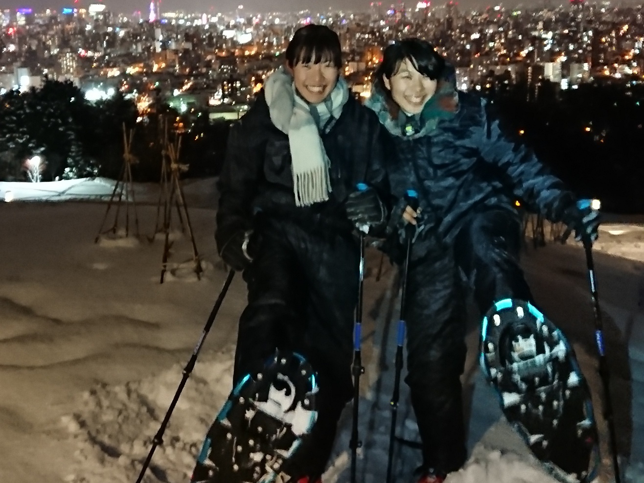 防寒ウェア、シューズ、手袋などレンタル完備&初心者でもすぐに扱えるスノーシューで誰でも雪遊びを満喫!