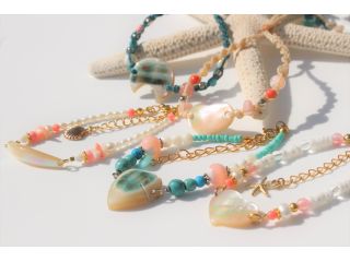 多種多様なブレスレットメニュー