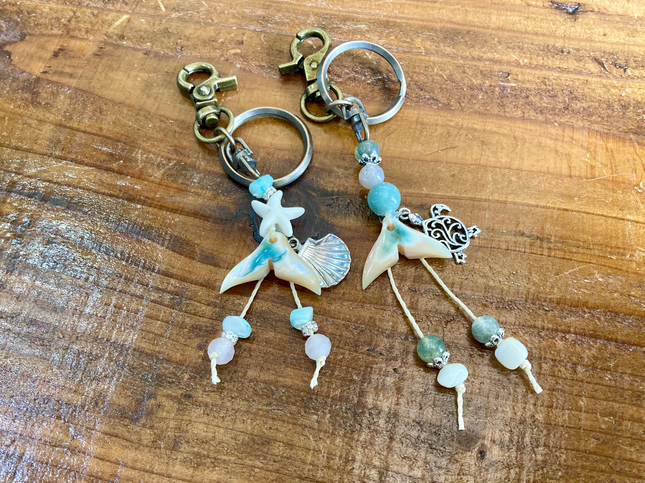 夜光貝キーリングorストラップ（ペア）】 2人のイニシャル入り