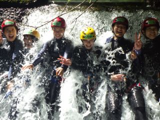 笑顔満開!秘境の中でレッツアドベンチャー!