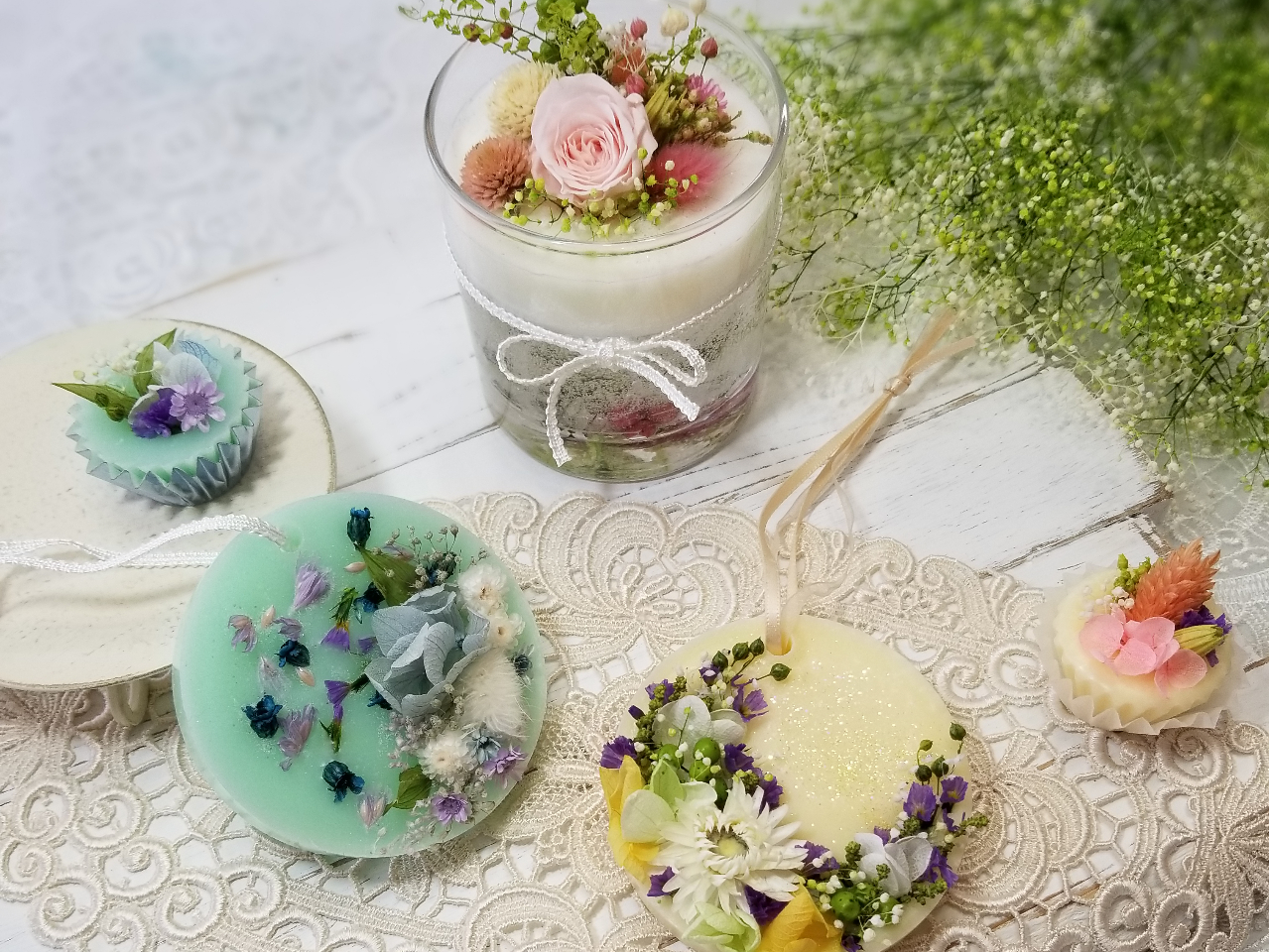 【じゃらん限定】花と香りに癒されて~人気のアロマワックスとハーバリウム体験~