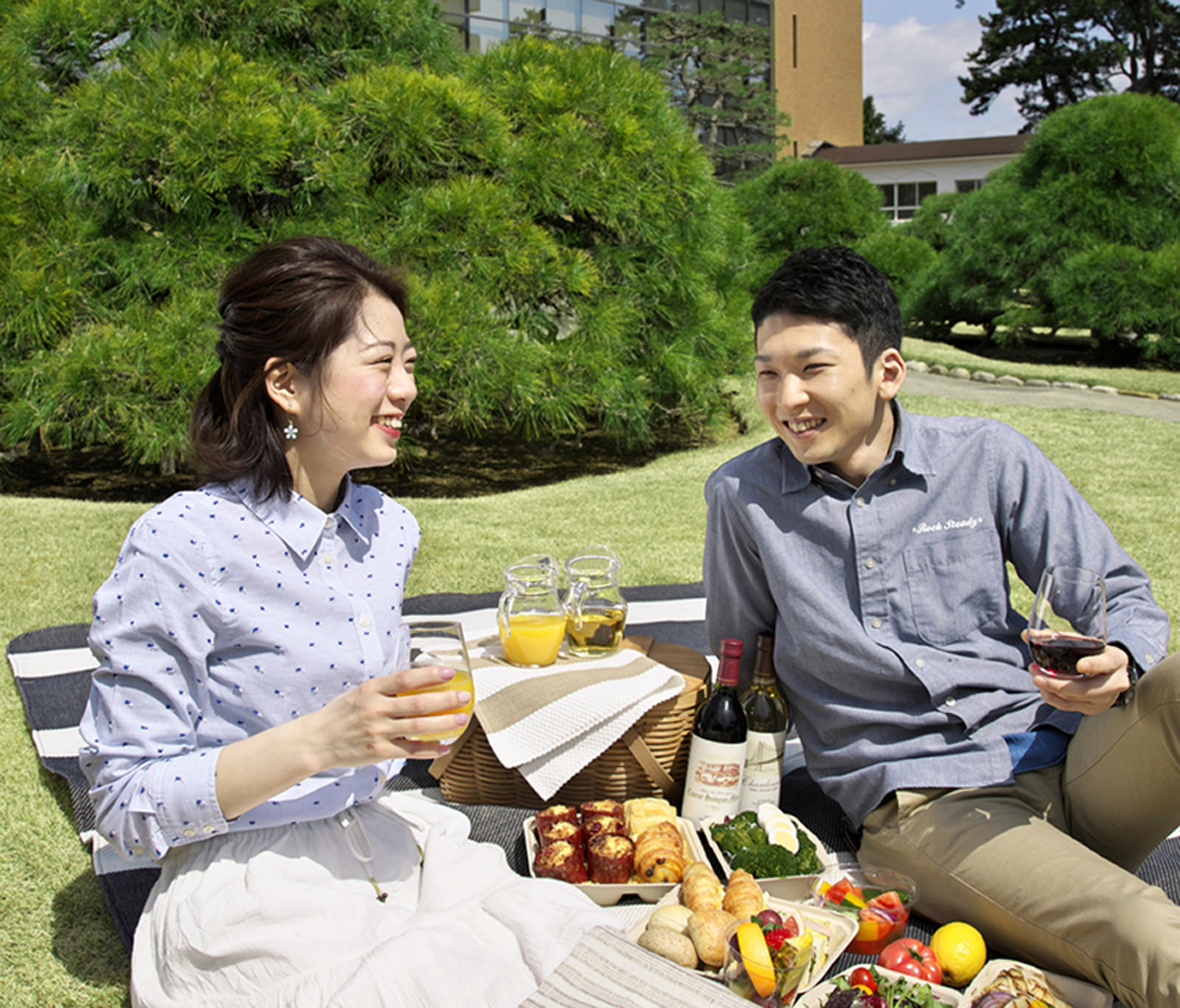 平日 テラスレストラン サントロペ のバイキングで ピクニックランチ ファミリー カップル グループにおススメ シーサイドホテル舞子ビラ神戸 じゃらん遊び体験