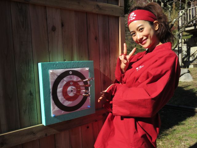 大人に大人気!吹き矢体験!