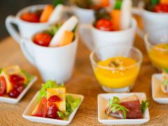 食べ放題のサラダバー付き!