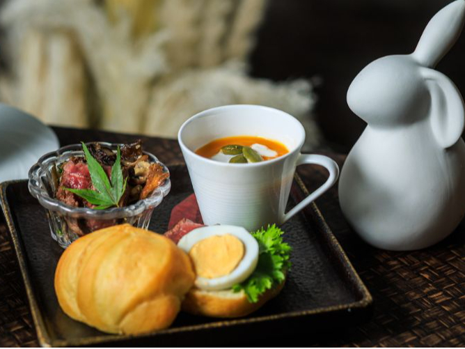 お月見アフタヌーンティー