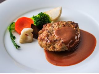 黒毛和牛と黒豚のハンバーグステーキ デミグラスソース