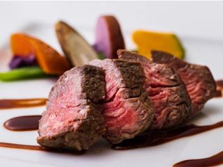 オーストラリア産牛フィレ肉のステーキ