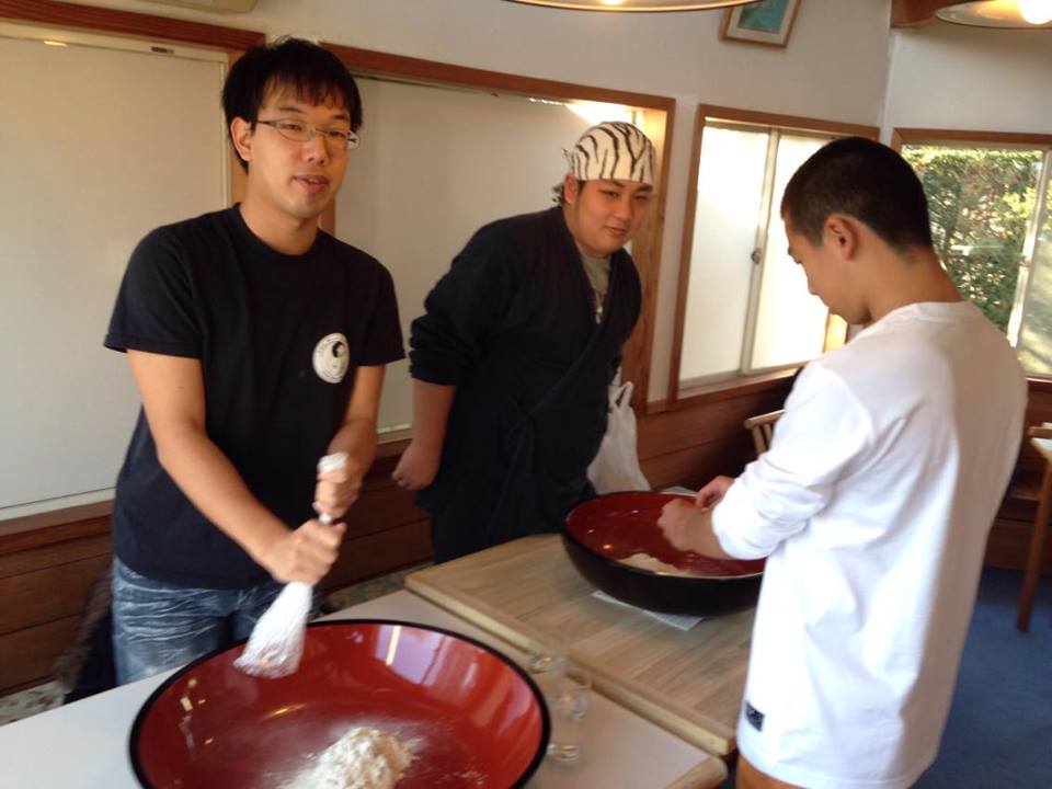 蕎麦を打ってみたい方、初めての方も歓迎※二八蕎麦打ち体験。