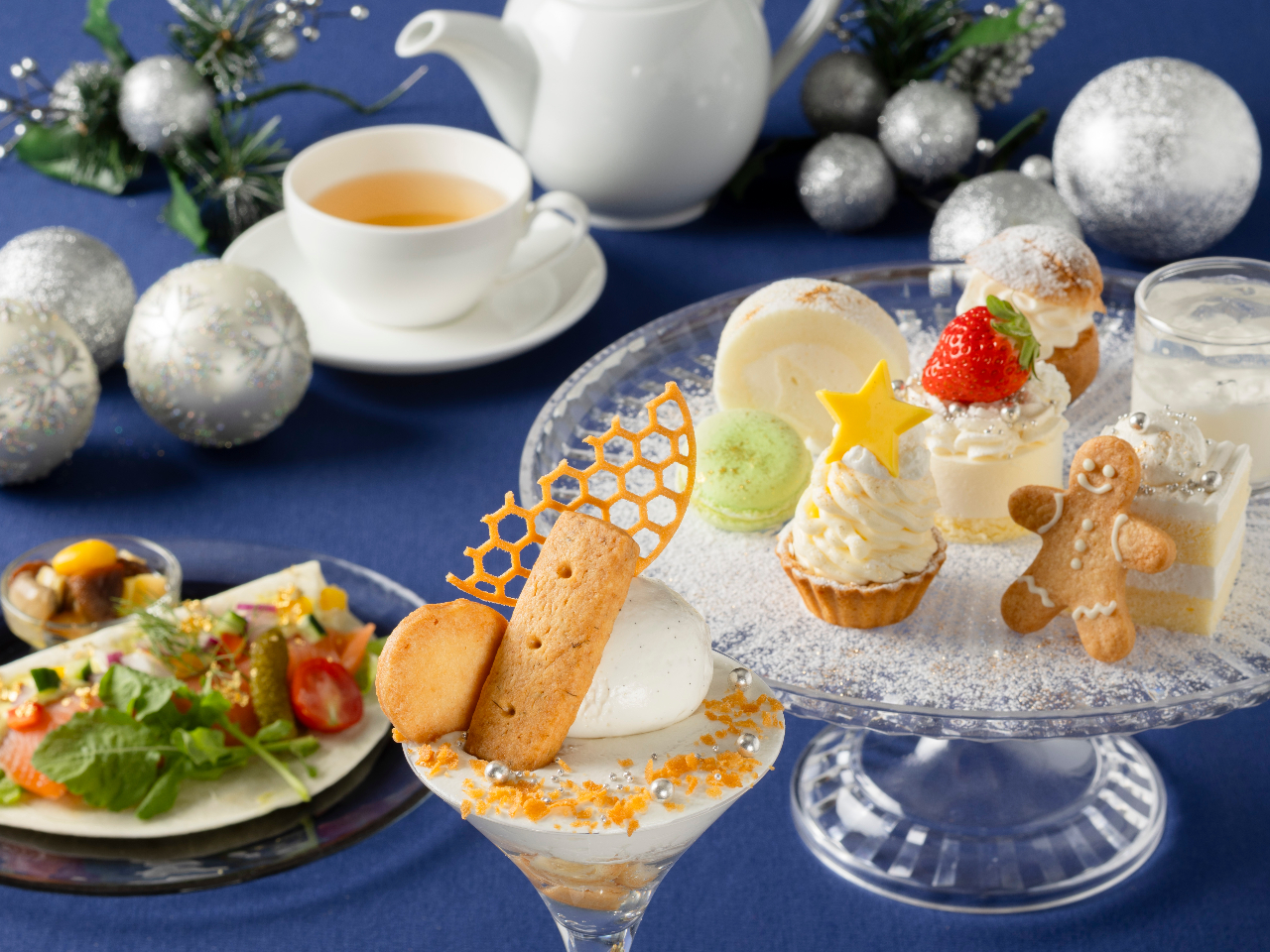 限定パフェ付【ホワイトスノーアフタヌーンティーセット】