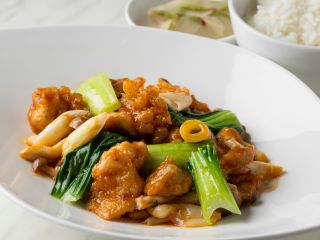 鶏肉と野菜の辛子山椒炒め