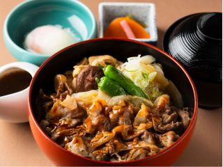 白老和牛すき焼き丼