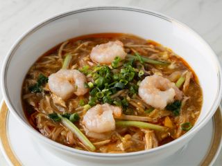 海老入り酸味辛子スープそば