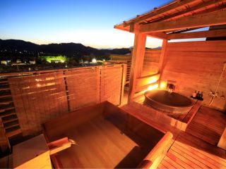 時間のかぎられる夕暮れ時の絶景もぜひお楽しみください