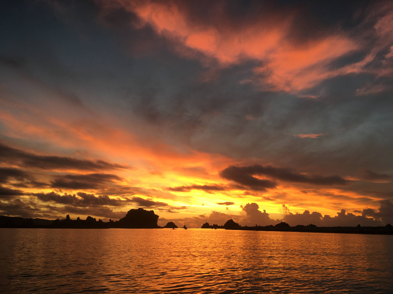 雲が張っていても、朝焼けが綺麗でこれはこれで特別な朝です^_^;