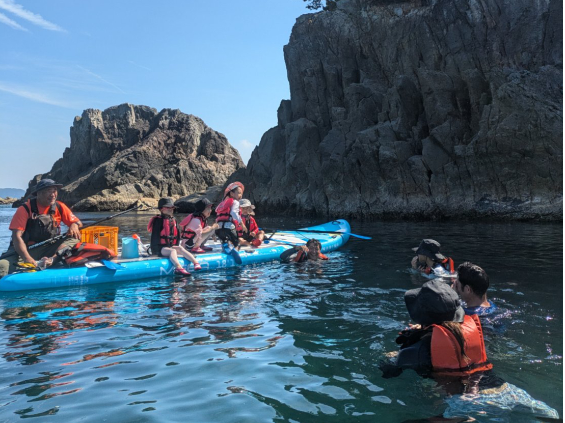 沖にいかりを下ろしてシュノーケリング! BigSUPの周りを泳ぎます