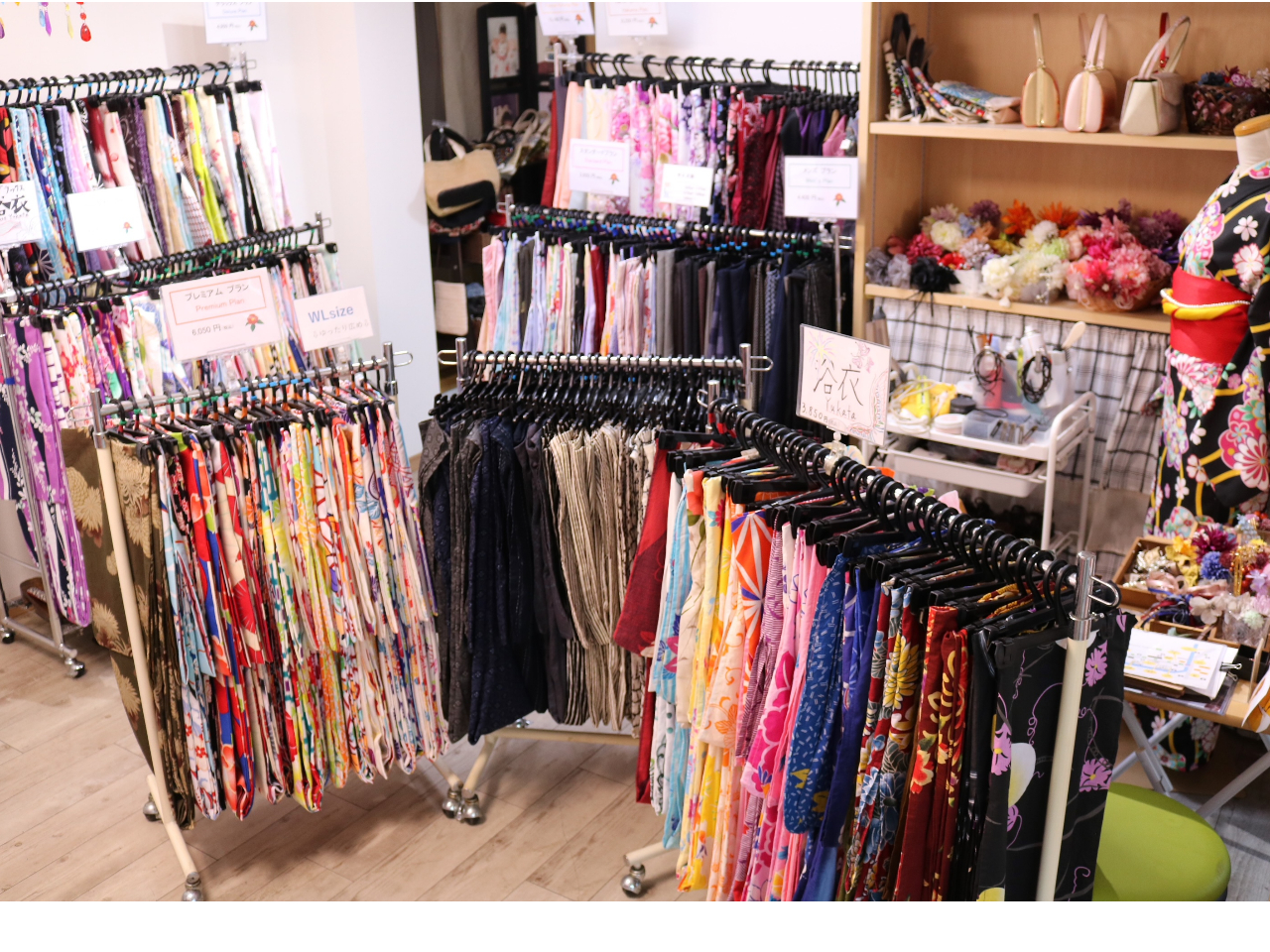 店内150枚以上の着物から選べます