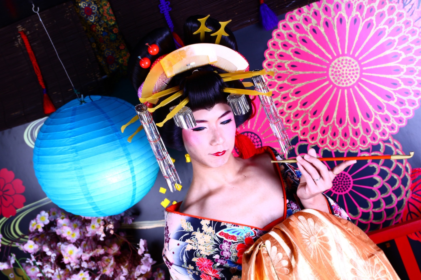 男性花魁体験 楓プラン リーズナブルなお試し花魁プラン 本格ヘアースタイルに豪華な飾りをつけて こだわりの撮影スタジオで叶える花魁 体験 京都高級花魁 舞妓体験スタジオ 花りん 祇園店 じゃらん遊び体験