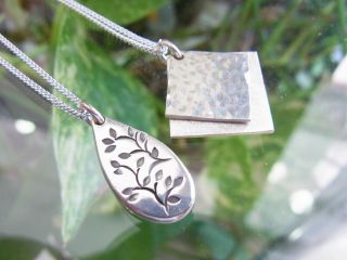 胸元を飾るペンダント♪サンプルを見て、お好きなデザインをお選びください。
