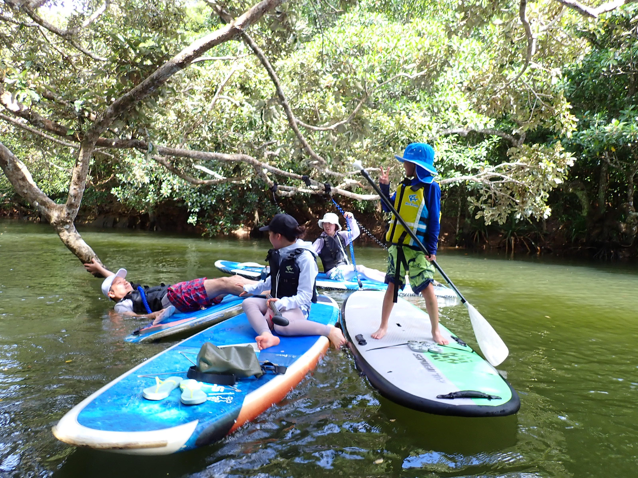 ���l���c�A�[�B�q�������S�̃����b�N�X���