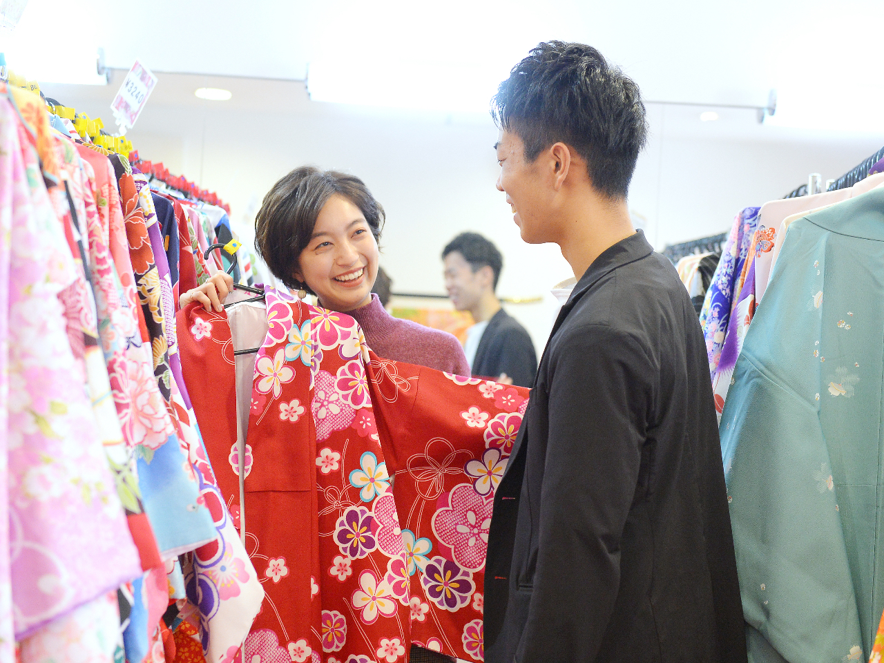 �����ׂ̗�ɂ��郌���^�������V���b�v�����s����ł��D���Ȓ��������I�ђ����܂��B