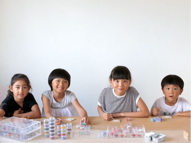 団体様の場合は他のスペースでの体験をご案内しております(^^♪ 7名以上の場合は、一度お電話にてご相談ください。