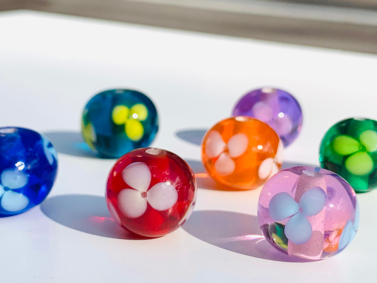 ���Ԗ͗l�ʁ��h�b�g�̂��Ԃ̐^�񒆂ɋC�A�������Ă���f�U�C���ł�(^^��5��14���`7��6���i�\��j�F�̑g�ݍ��킹�͈��ł��B