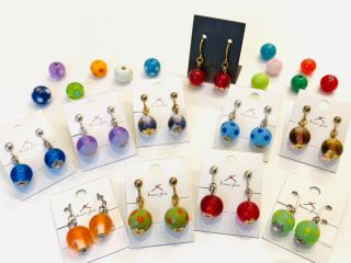 小さいとんぼ玉を作ってピアスイヤリングにお仕立てします♪