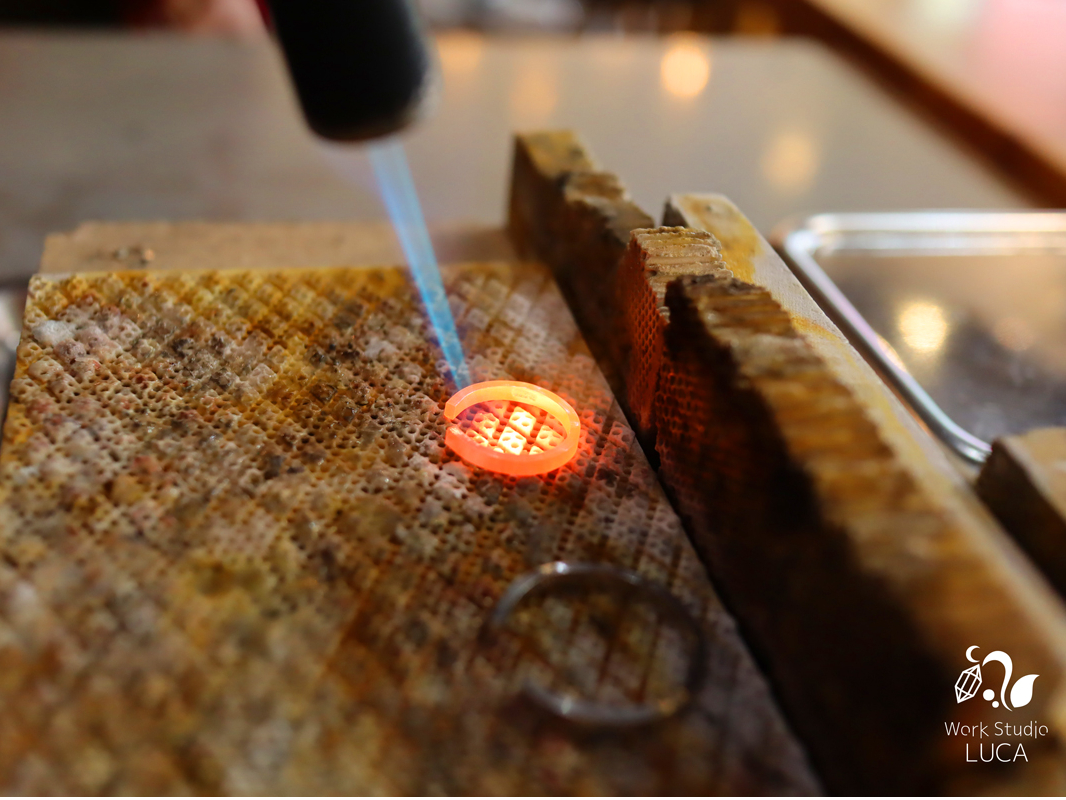 `EnځEƗlXȍH肾I񂾂`ɂȂĂ̂y