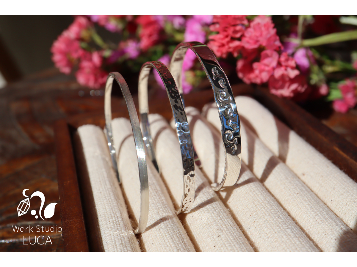 �����ɂ҂�����̌`�ƃT�C�Y�ł���܂���@���i�����j��3��ނ���I�ׂ܂��B