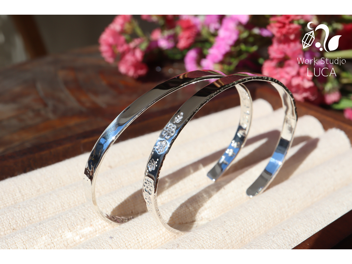 �ł�����5�o���i��7300�j�͑傫�Ȗ�l�╶������������ō��ł��܂��B