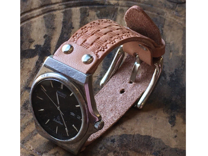 お気に入りの腕時計をドレスアップ レザークラフト体験 腕時計ベルト 九重飯田高原 Far East Horizon 本店 じゃらん遊び体験 お気に入りの腕時計をドレスアップ レザークラフト体験 腕時計ベルト 九重飯田高原 Far East Horizon 本店 じゃらん遊び体験