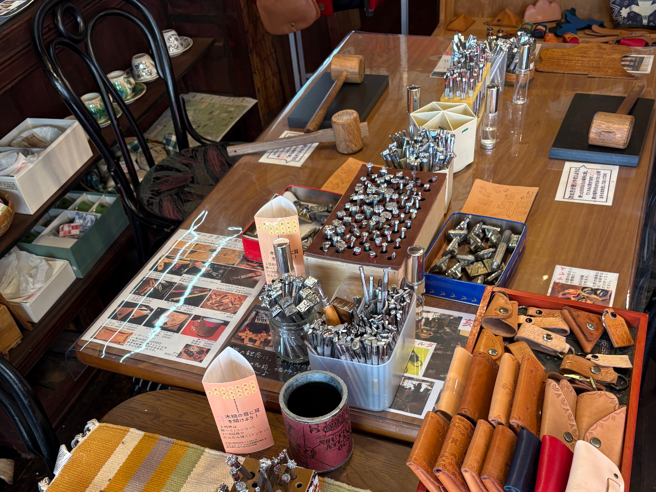 e[u͂Q܂B\lƓeɂzuς܂B\͂PS܂łłAőW܂ŉ\łB\Oɂ₢킹