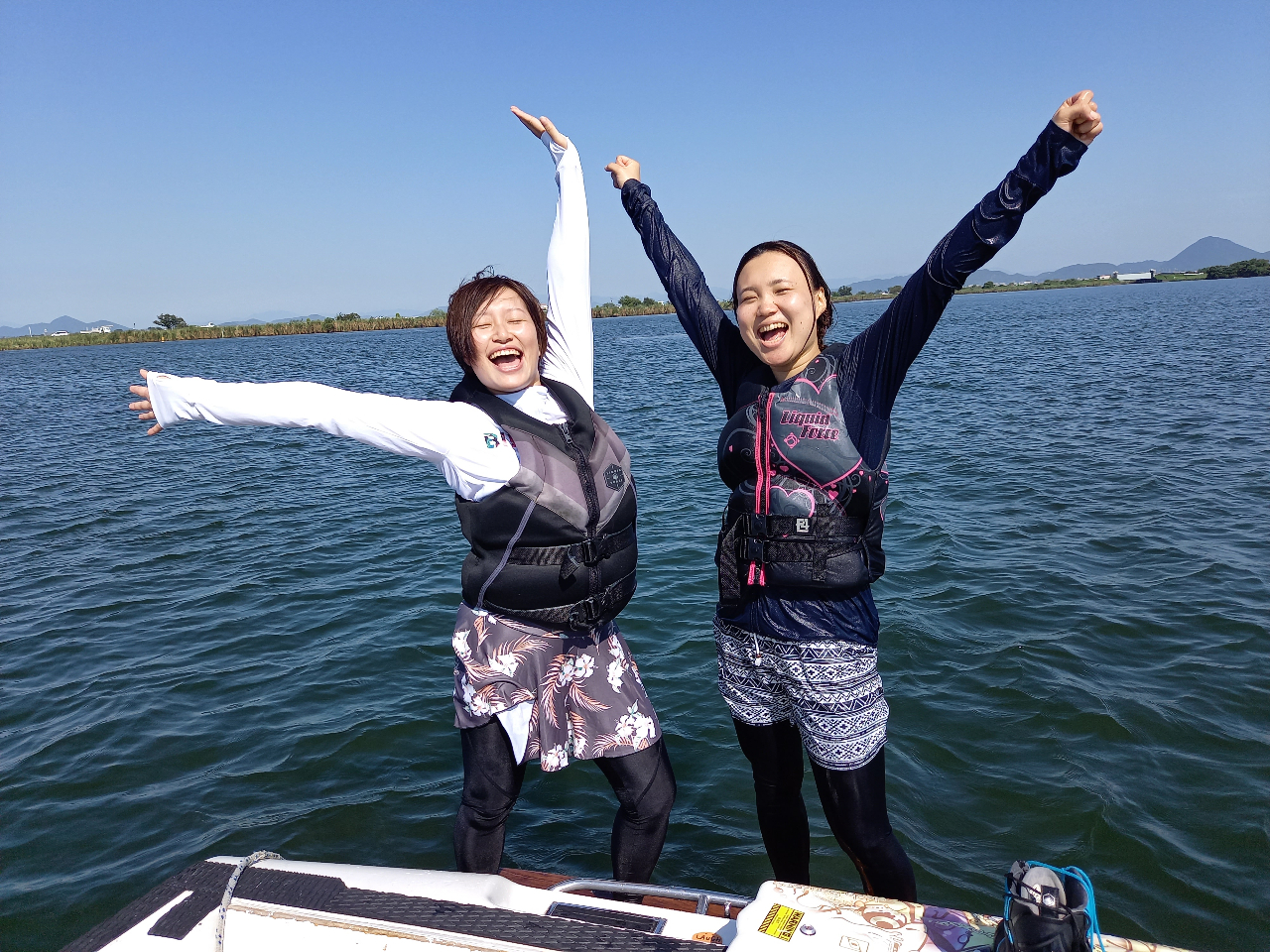 夏!水遊び!爽快感!解放感!テンションマックス!はじけちゃってくださ〜い(笑)!体験中いつでもシャッターチャンス狙ってます!撮影画像おみやげでプレゼントします!
