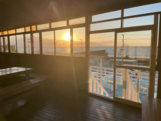 2階テラスからの夕陽