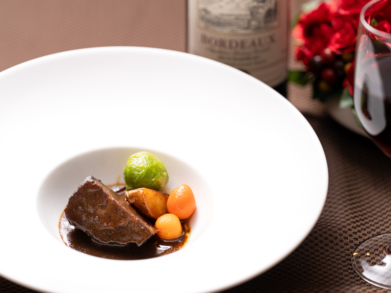 �I�ׂ郁�C���f�B�b�V�����u���z�z���̐ԃ��C���ύ��݁v(+800yen) 