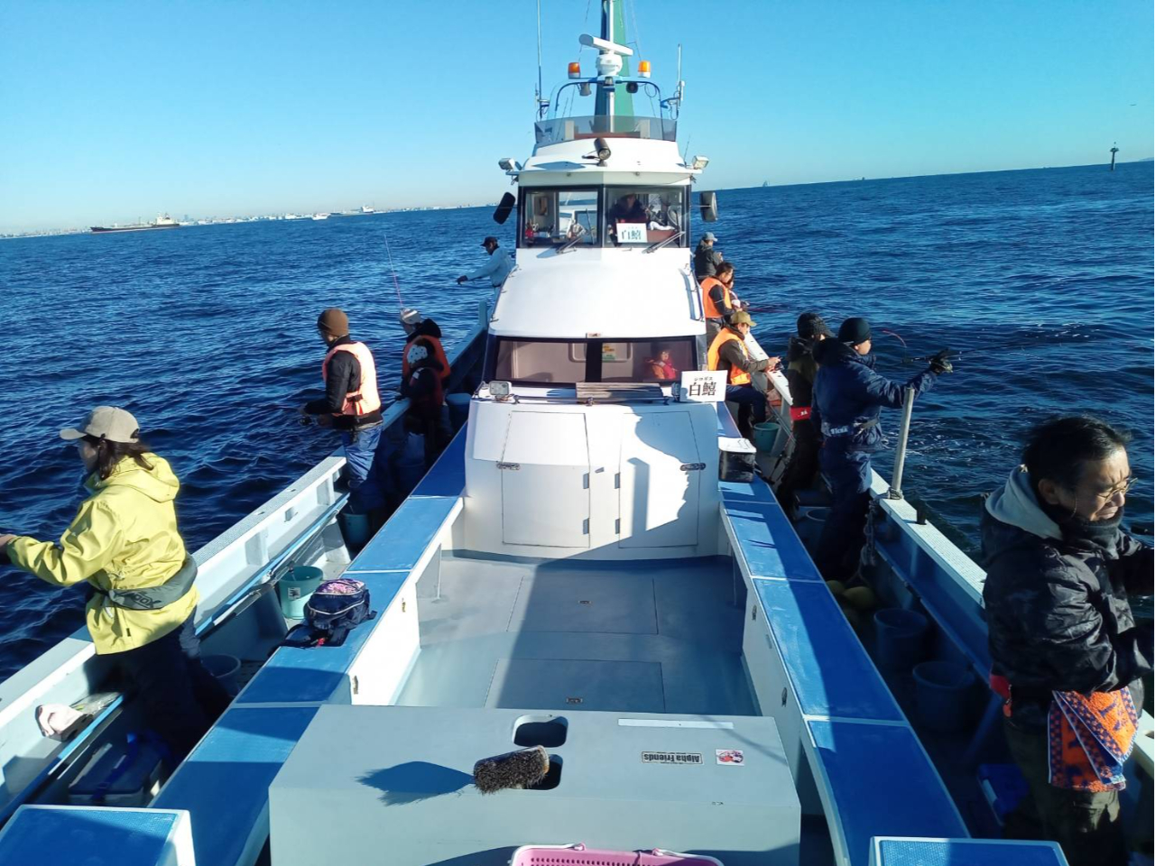 船上では船長の指示に従ってください。