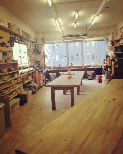 ルームルームとうげいきょうしつの店内風景です♪2