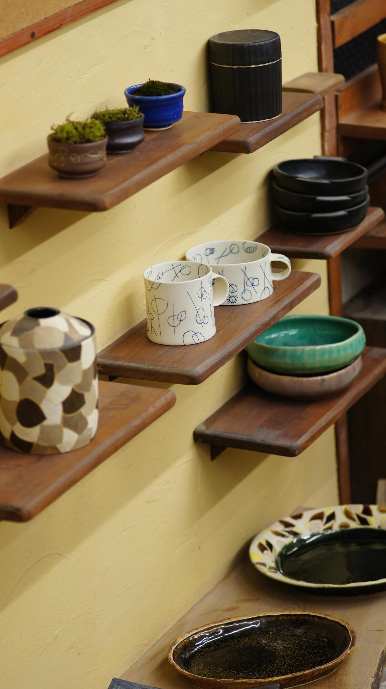 たくさんの作品を展示しております♪