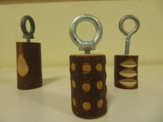 バードコール作り体験♪やすりで好きな模様をつけます。色をつけても可愛いですね♪