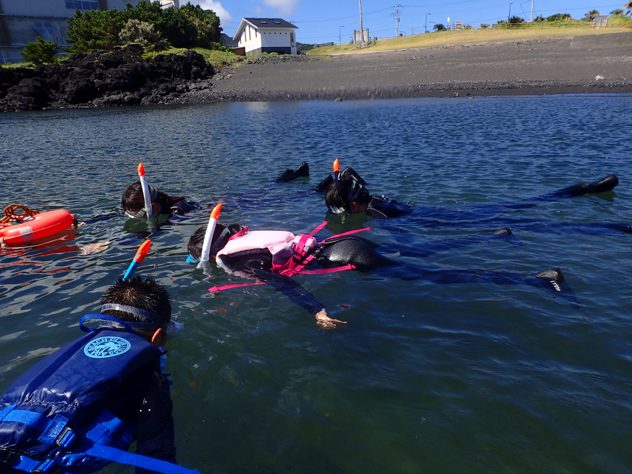 �܂��͉��₩�ȊC�ł���������K�I