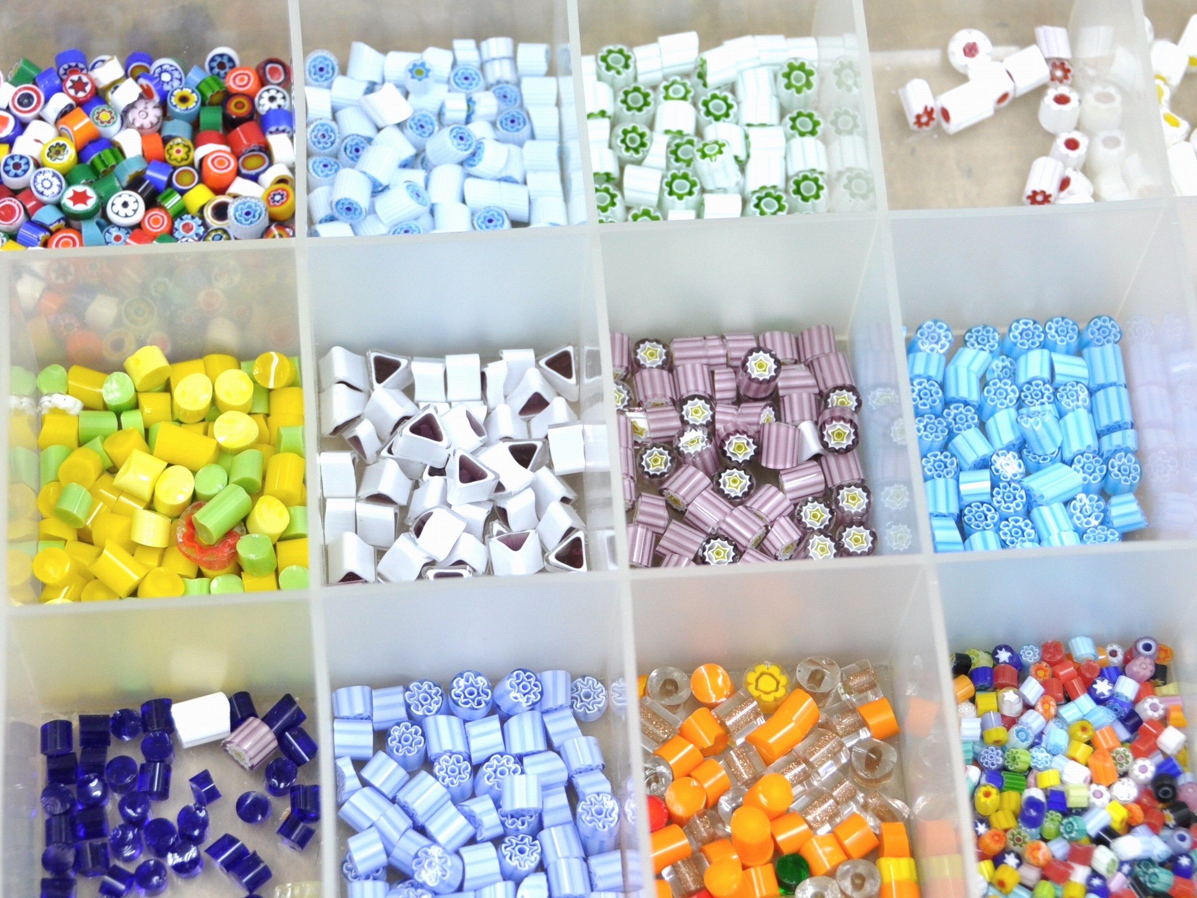 C^AOXu~tBIv͂̎ނpӂĂ܂