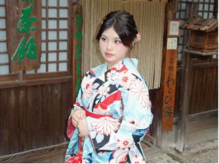 ※こちらの着物はヘアセット追加で着物選び放題プランになっています。