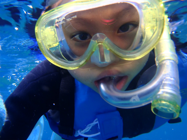 6歳から参加して頂ける青の洞窟シュノーケル♪不安な方や初めての方はガイド貸切制のショップがオススメです(^^)