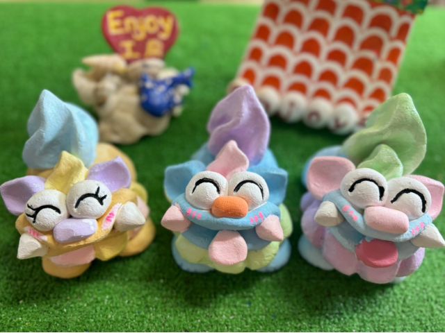 漆喰素材の可愛いシーサー