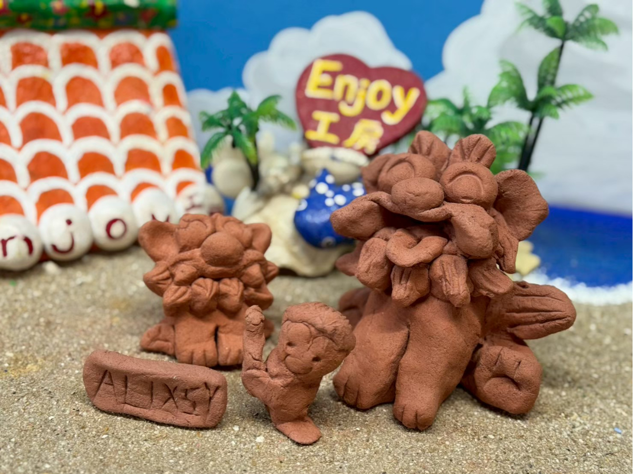 沖縄・名護】粘土からシーサー作り体験♪持ち帰りが嬉しい！職人が目の